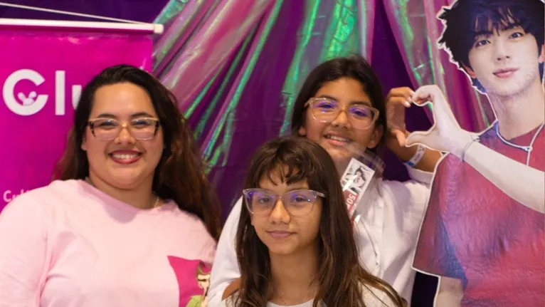 Agda Montel à direita, foi acompanhada das irmãs Sophia Montel e Yone Arantes.