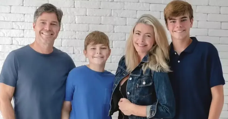 Erick Marmo vive com a família em Los Angeles