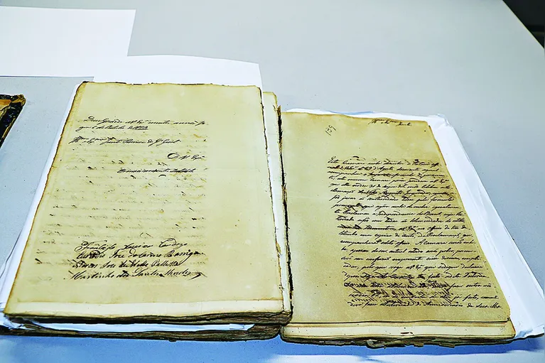 Documentos da adesão à independência