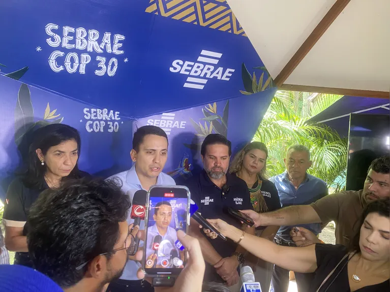 Vice-prefeito de Belém, Cássio Andrade, durante coletiva de imprensa na inauguração da agência do Sebrae na Ilha do Combu