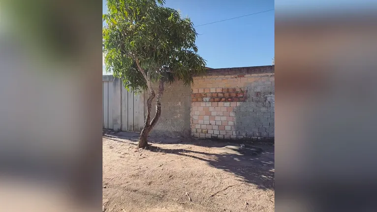 A casa onde o corpo do jovem foi encontrado