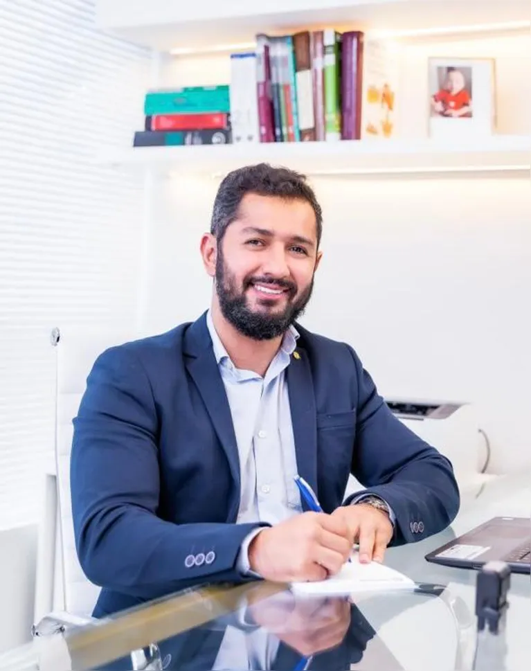Para o Dr. Rufino, a prevenção deve começar com a adoção de hábitos saudáveis.