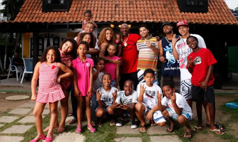 Conheça os famosos com mais filhos da história