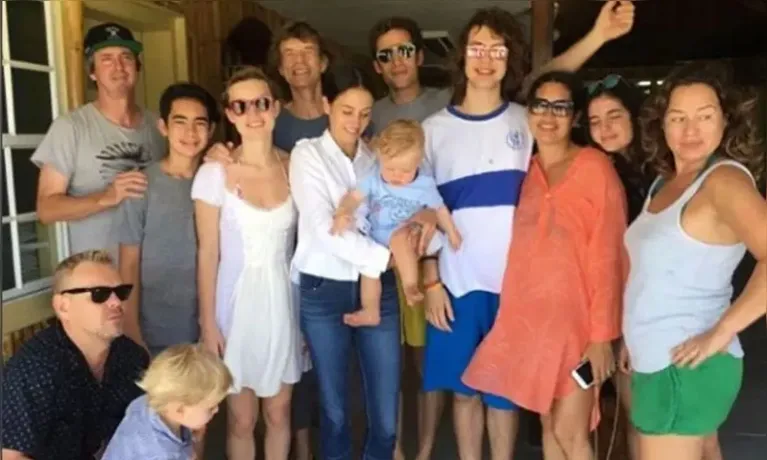 Conheça os famosos com mais filhos da história