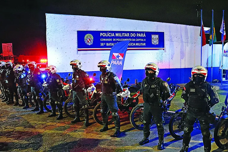 A construção vai abrigar o 38º Batalhão e está situada nos fundos do pátio da empresa de transportes Bertolini.