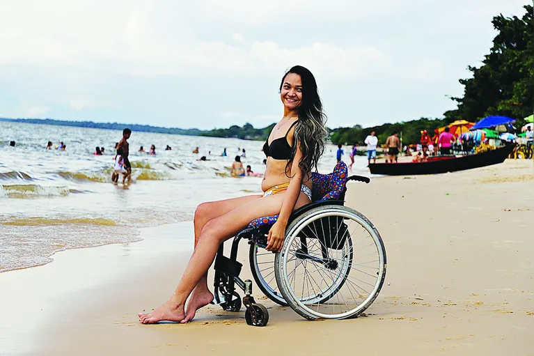 Ana Paula Souza, 28, aproveitou a quarta-feira feira para colocar a diversão em dia