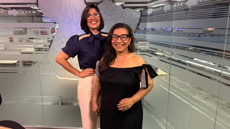 Priscila Belfort e Val Valadares no estúdio da RBA TV.