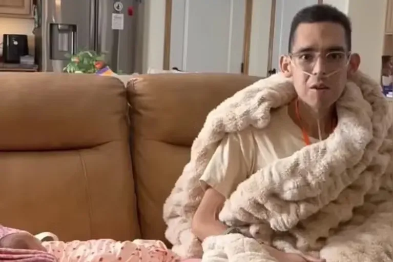Influencer com câncer anuncia a própria morte no Instagram