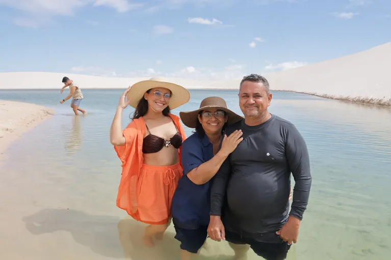 Família Costa, de Santarém, realizou o sonho de conhecer os Lençóis Maranhenses