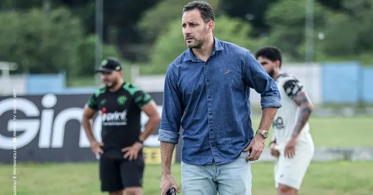 Carlos Frontini destaca sucesso das novas contratações do Paysandu em coletiva