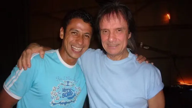 O sucesso de MC Leozinho chamou a atenção de Roberto Carlos e de Ronaldo Fenômeno.