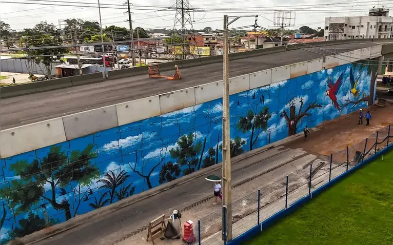 Visão aérea do novo viaduto em Ananindeua.