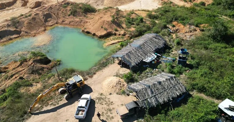 Decisão STF determina a desintrusão das terras indígenas na Amazônia, reforçando a proteção dos territórios contra invasões e crimes ambientais.