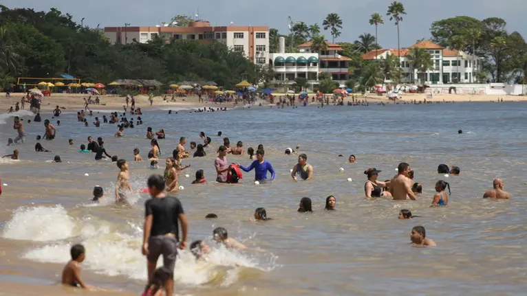 Vai aproveitar o Calor para curtir uma praia? Então cuidados redobrados com alimentação, especialmente com as crianças.