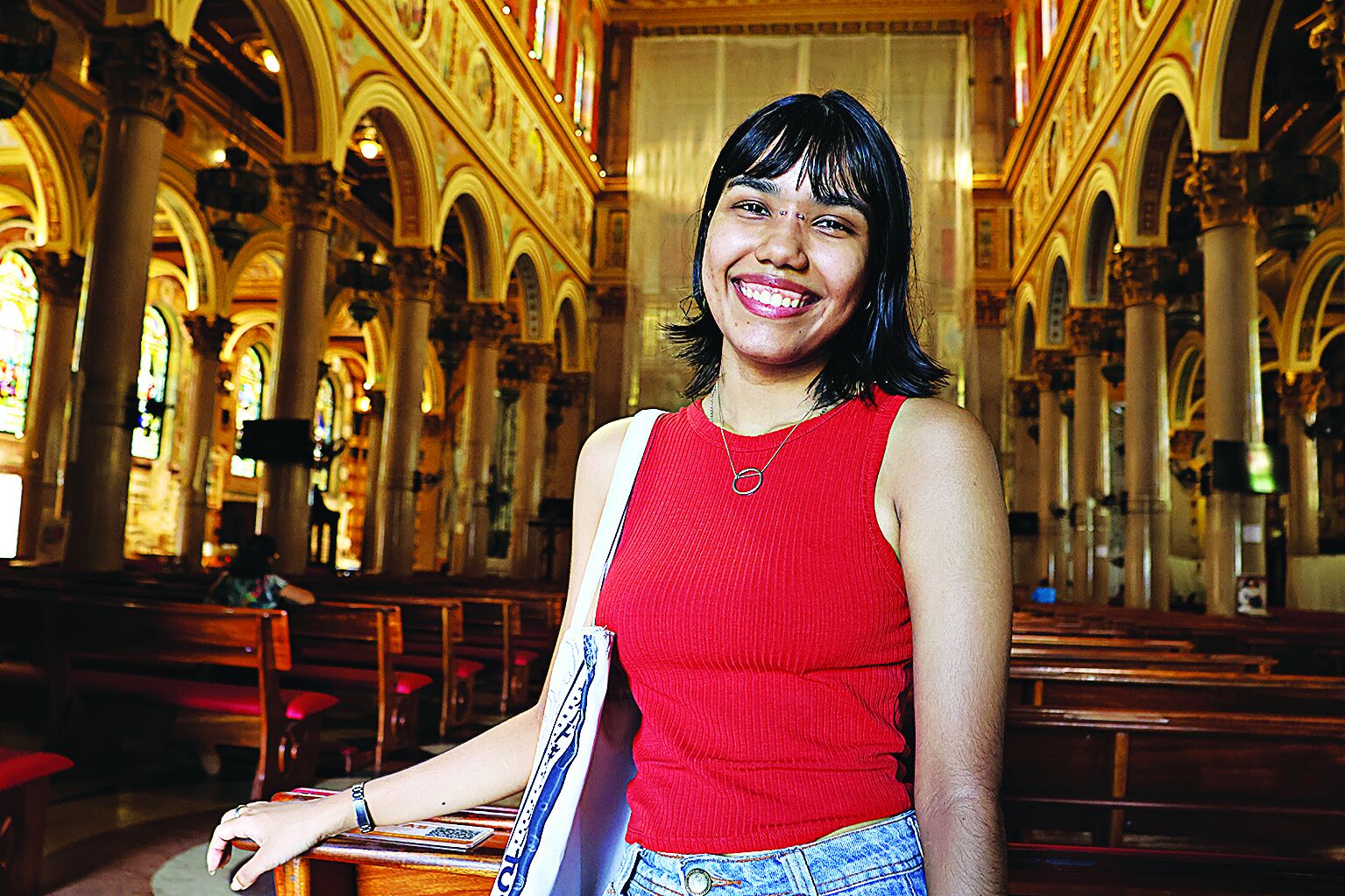 Mayara destaca as manifestações religiosas