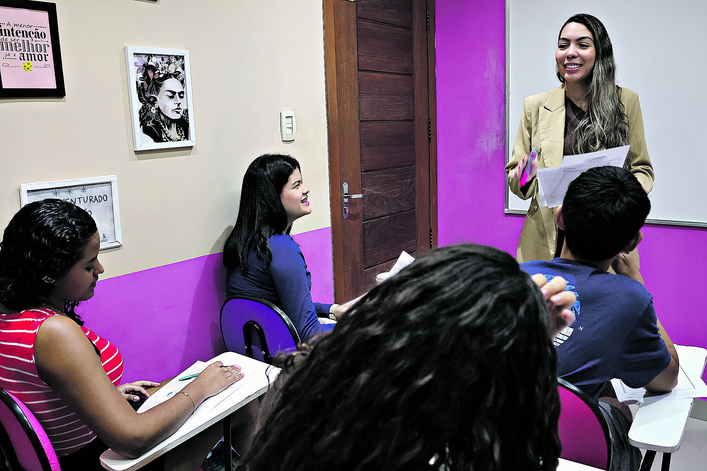 Treicy Castro, professora de redação