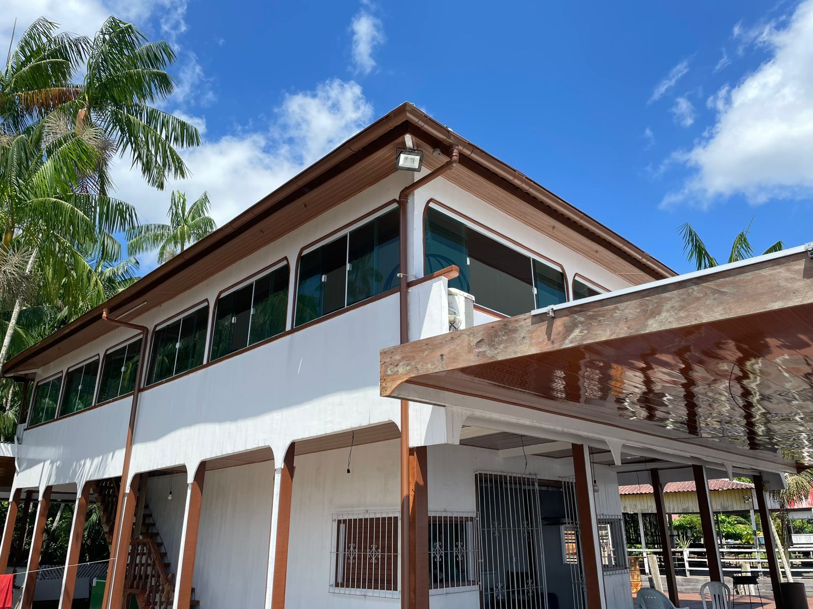 A Casa Cultural Encantos do Combú foi construída de forma totalmente sustentável