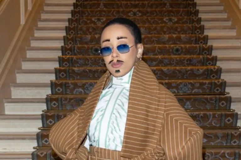 PARIS, FRANCE - JANUARY 25: (EDITORIAL USE ONLY - For Non-Editorial use please seek approval from Fashion House) Doja Cat attends the Viktor & Rolf Haute Couture Spring Summer 2023 show as part of Paris Fashion Week on January 25, 2023 in Paris, France. (Photo by Marc Piasecki/WireImage)