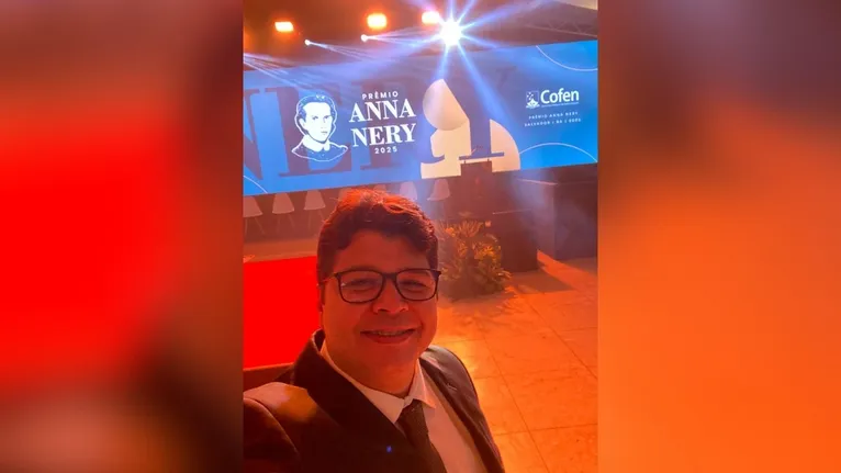 Gustavo acumula diversas pós-graduações na área da saúde e há nove anos exerce a função de superintendente em Aparecida de Goiânia (GO).