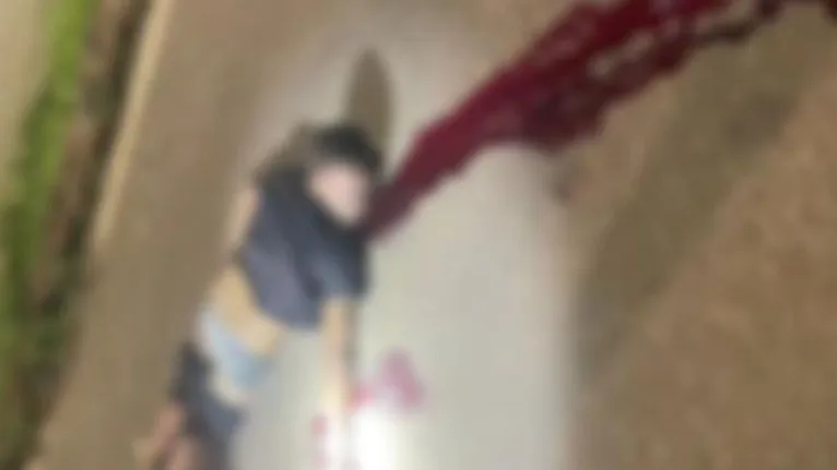 A vítima identificada como Rafael Braga de Souza, de 30 anos, foi atingida por vários disparos de arma de fogo