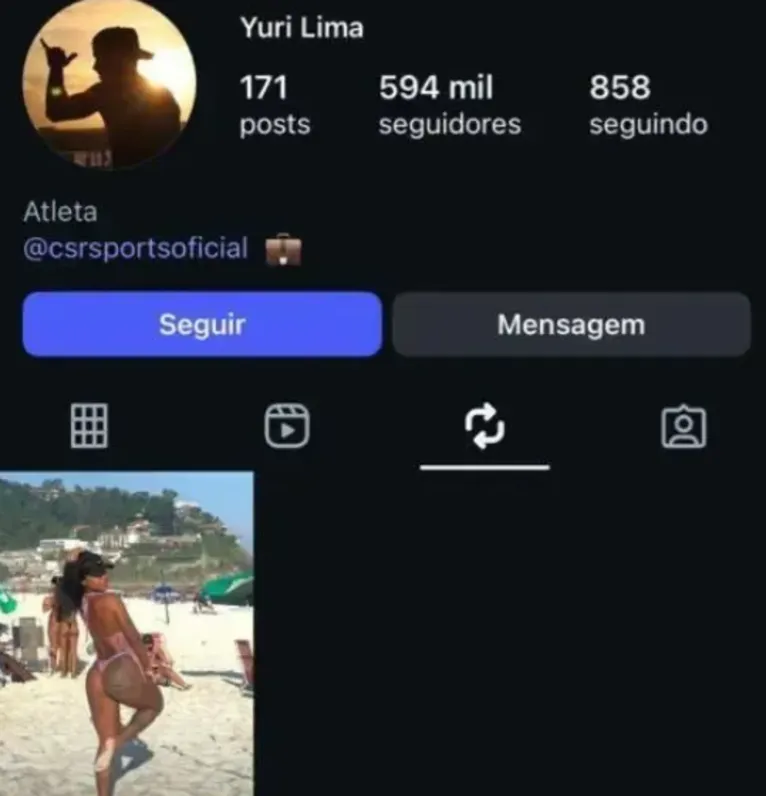 O jogador repostou a foto de um mulher chamada Adrielly