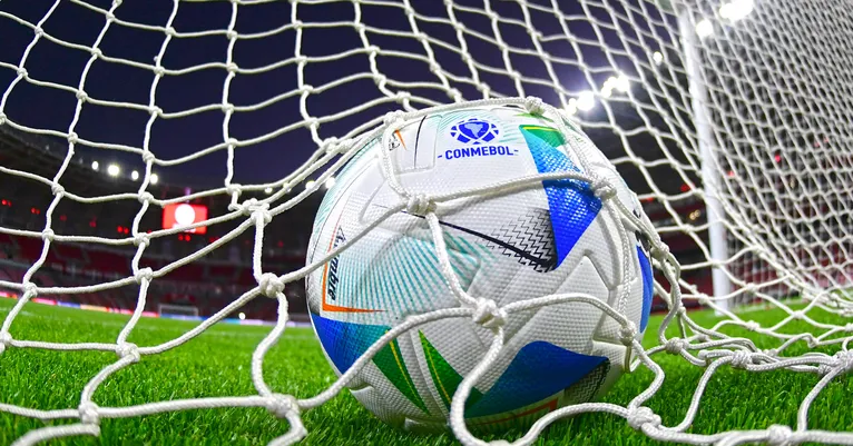 Quem vai mandar a bola para as redes?