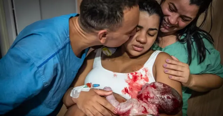 Nasce Joaquim, segundo filho de João Gomes e Ary; veja fotos