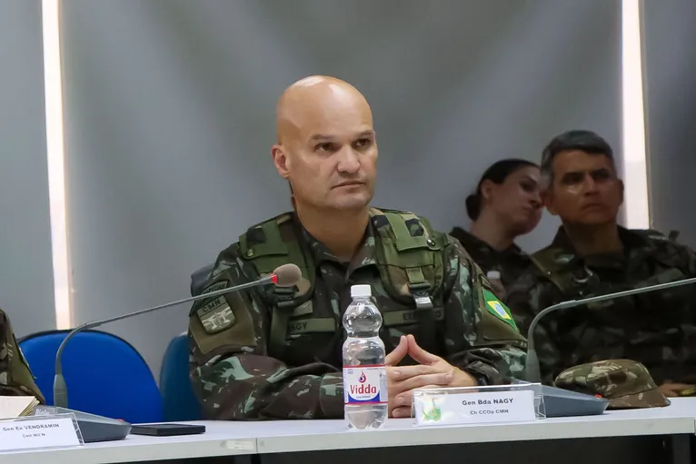 General Nagy destacou a diferença entre os cenário de paz e guerra