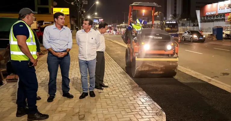 Helder Barbalho destaca que as obras de ciclovias, passarelas e terminais estão sendo concluídas e prometem melhorar significativamente o transporte coletivo na região.