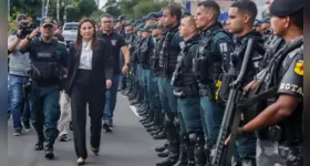Operação "Escudo Feminino" mobiliza mais de 1.500 agentes em todo o estado para reforçar o combate à violência de gênero e ampliar a proteção às vítimas.