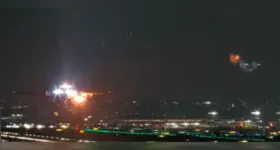 Vídeo feito por canal do YouTube mostra fogo na turbina e reação da torre de congtrole durante decolagem do voo DL104 em Guarulhos.