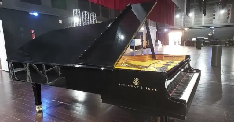 Programação especial no Teatro Margarida Schivasappa reúne pianistas paraenses e show de Flávio Venturini para marcar a reapresentação do piano Steinway restaurado e celebrar os 40 anos da Fundação Cultural do Pará.
