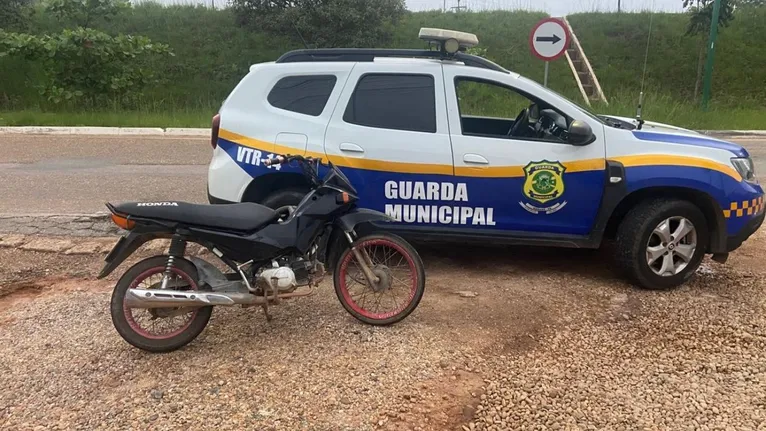 Veículo foi apresentado na Seccional de Polícia para os trâmites de devolução ao proprietário.