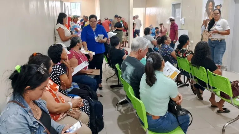 Equipe multidisciplinar do HRT presta atendimento humanizado; índice de satisfação dos usuários chegou a 98%.