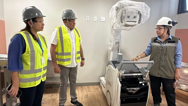 A visita foi conduzida pelo secretário regional de Governo, João Chamon Neto, e pela secretária adjunta de Comunicação, Alline Passos.