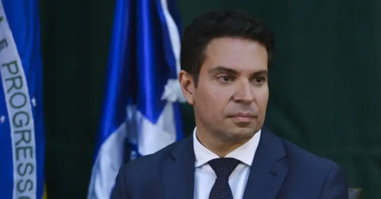 A defesa nega participação de Ramagem, na trama golpista.