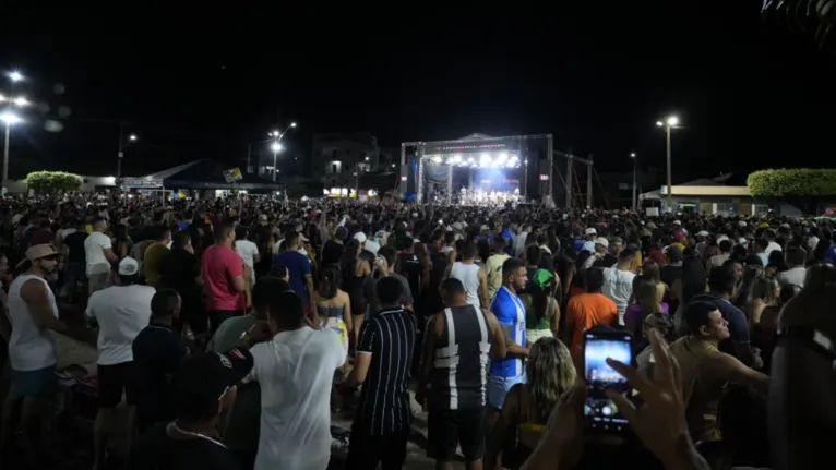 O público prestigiou em grande número o encerramento do pré-Carnaval de Cametá 2026.