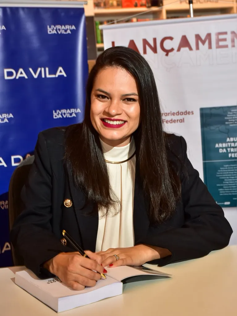 Advogada tributarista Samara Góes.