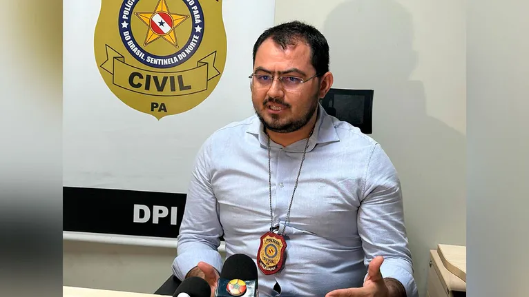 O delegado Leandro Benicio, responsável pelo caso, ressaltou que os itens apreendidos são fundamentais para ligar definitivamente a investigada à cena do crime.