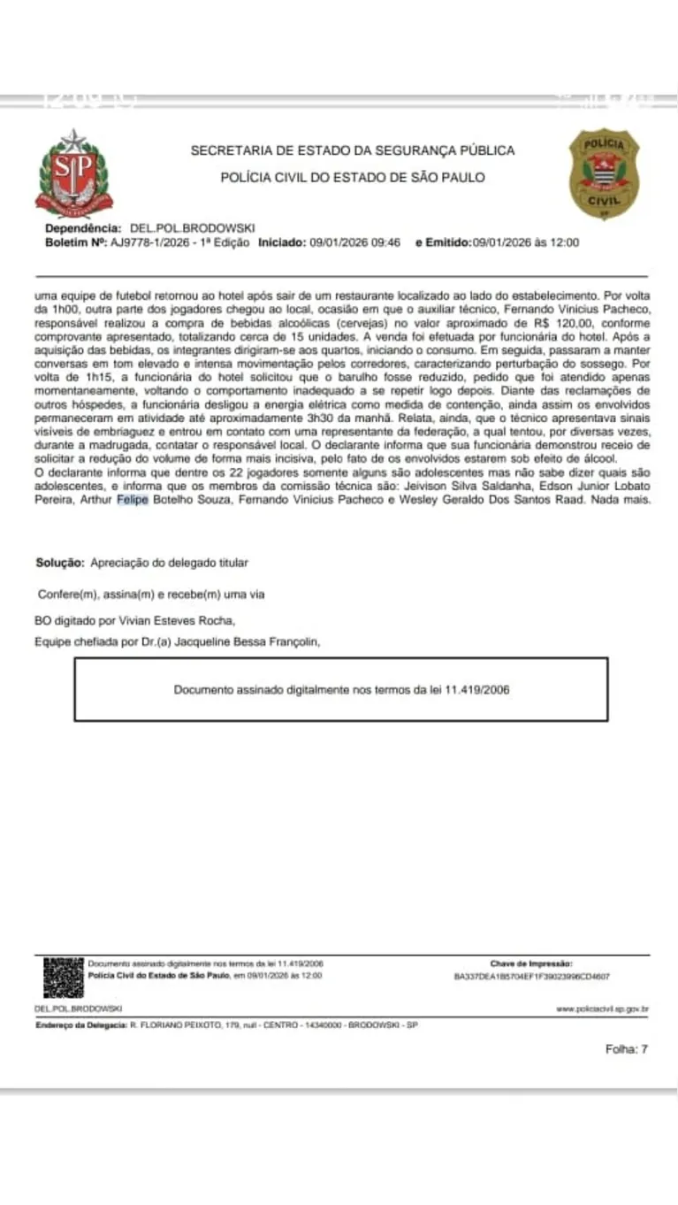 Tuna denuncia problemas em hotel e é acusada de desordem na madrugada