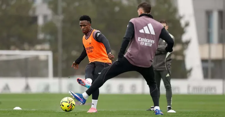 Vini Jr pagou o jantar junto com Mbappé