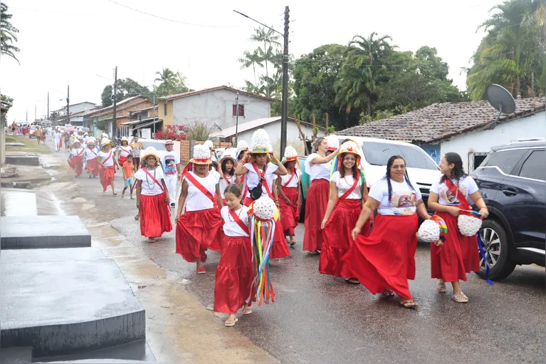 Com origem situada entre 1836 e 1840, a Marujada de Quatipuru surgiu a partir das comunidades formadas por descendentes de pessoas negras escravizadas que viviam na antiga ilha do Titica.
