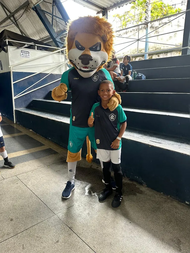 "Minha cor não importa": Gustagolll transforma racismo em força