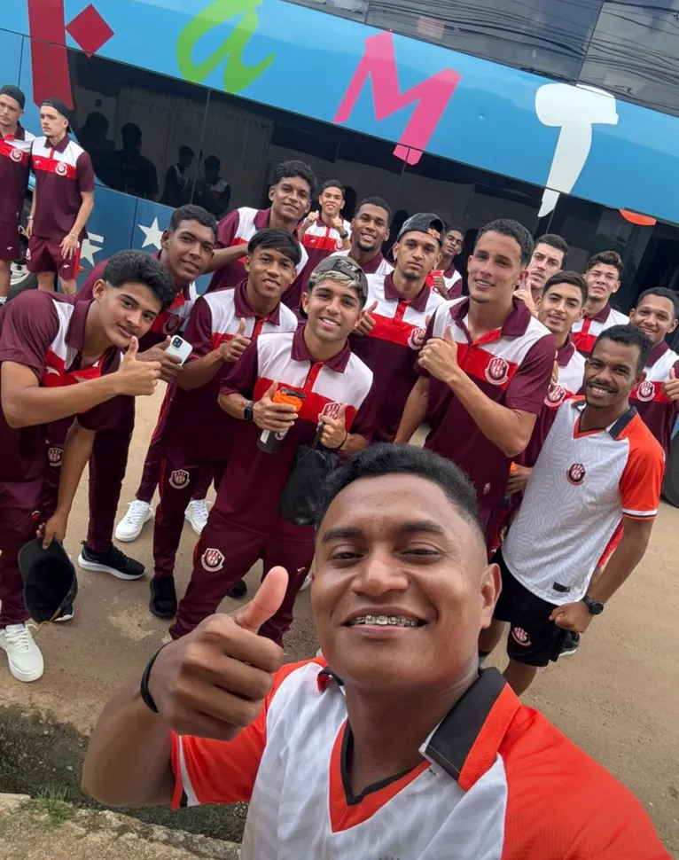 Uma pausa para a foto no meio da estrada