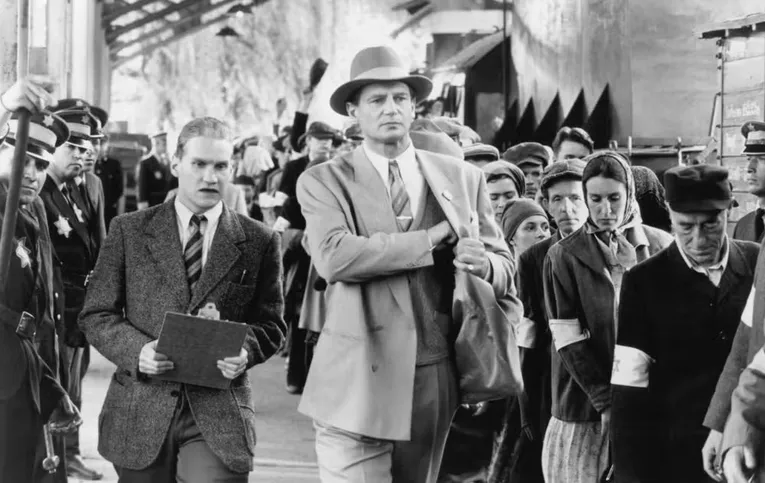 Descubra os 15 melhores filmes baseados em livros clássicos