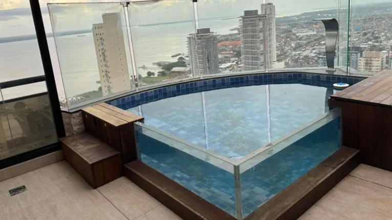 Apartamento de luxo alvo de busca e apreensão durante a Operação SIN TAX, da Polícia Federal.