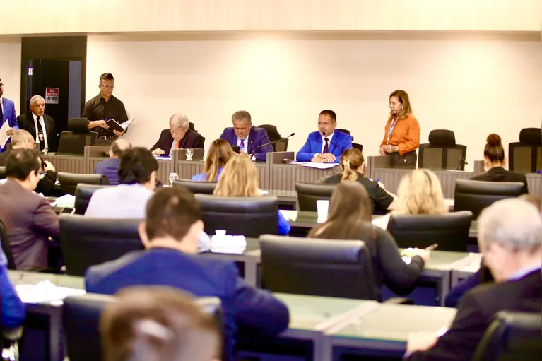 . O aumento proposto pelo Governo do Estado beneficiará mais de 160 mil servidores