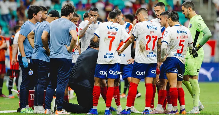 Um time com o meio de campo forte e a defesa segura. Vai ser difícil para o Leão