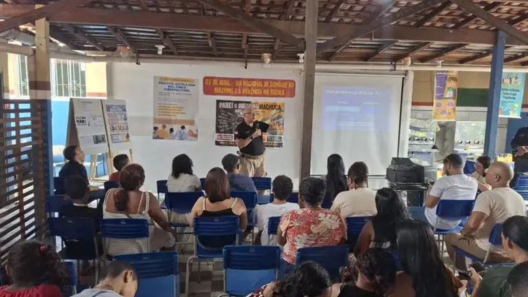 As escolas Jarbas Passarinho e Joaquim Viana reuniram gestores, docentes e dezenas de alunos para rodas de conversa sobre respeito e empatia.