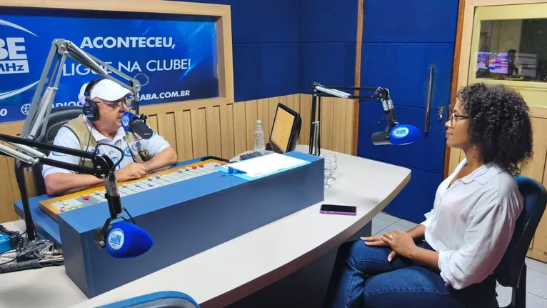 Durante entrevista ao radialista Elvan do Vale no Rota 10,7, Jamile destacou a importância da fé e da resiliência para vencer os obstáculos familiares.